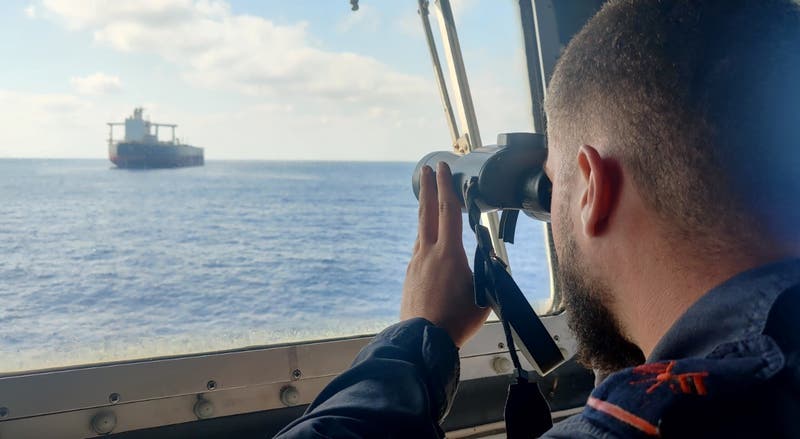 Marinha previne trasfega de crude entre navios na Zona Económica e Exclusiva da Madeira