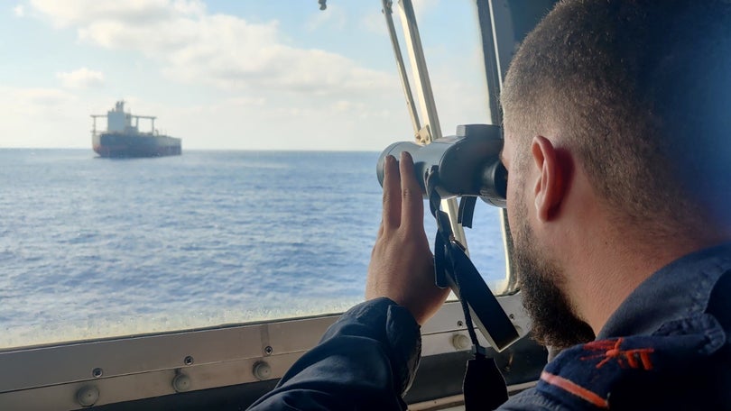 Imagem de Marinha previne trasfega de crude entre navios na Zona Económica e Exclusiva da Madeira
