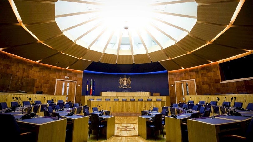 Imagem de TdC considera legais subvenções mensais vitalícias pagas a ex-deputados da Madeira