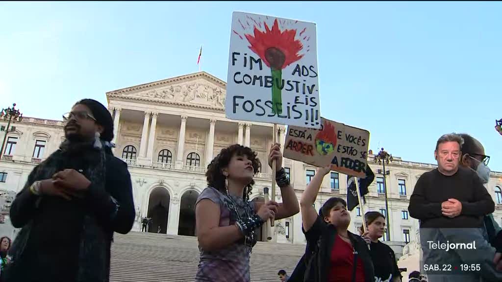 Imagem de Marcha em Lisboa pelo fim dos combustíveis fósseis