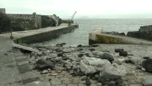 Imagem de Deputados do PS visitaram Porto do Calhau no Pico e acusaram o Governo de desleixo