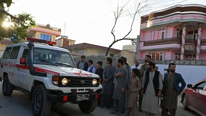 Pelo menos dez mortos em atentado numa mesquita de Cabul