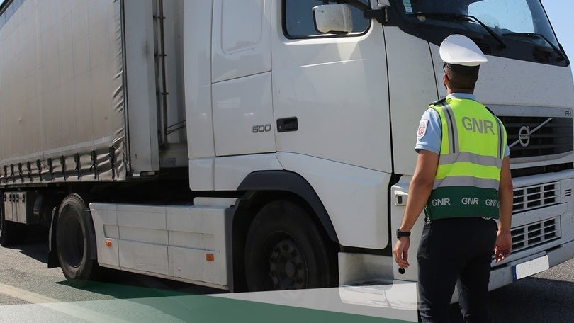 Imagem de GNR fiscaliza a partir de hoje veículos pesados de mercadorias e passageiros