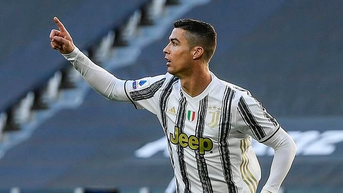 Imagem de Ronaldo vai continuar na Juventus