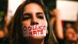 Agência europeia pede «cartão vermelho» para assédio e violência contra mulheres