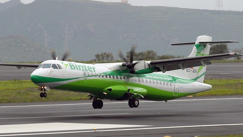 Governo diz que vai averiguar operação da Binter para Porto Santo após voos cancelados