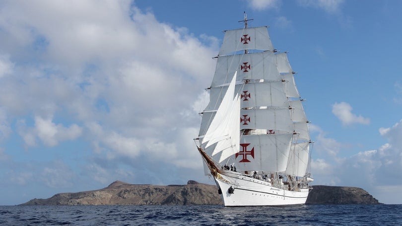 Navio-escola Sagres atraca no Douro após 25 anos para assinalar Dia da Marinha