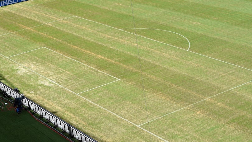 Imagem de Liga determina jogos profissionais com mínimo de 13 futebolistas por equipa