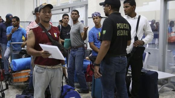 Brasil estuda adotar senhas para limitar entrada de venezuelanos no país