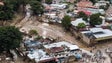 Inundações na Venezuela mataram 25 pessoas (vídeo)