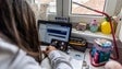 Imagem de Ensino à distância desafia alunos do ensino secundário (Vídeo)
