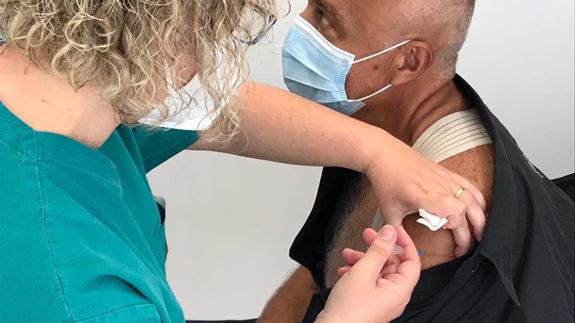 Imagem de 425 pessoas chamadas à vacinação no Porto Santo