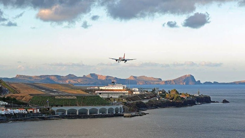 Imagem de «Tráfego no Aeroporto do Funchal está quase de volta ao nível de 2019»