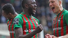 Imagem de Marítimo vence Nacional por 3-2