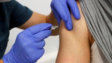 Imagem de Recuperados vão integrar segunda fase de vacinação