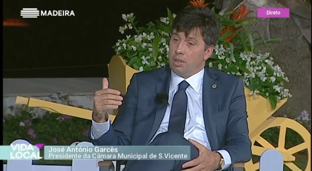 Poltica