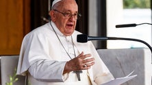 Imagem de Papa aponta desinformação como o primeiro pecado do jornalismo