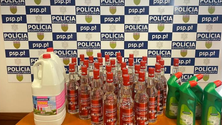 Imagem de Homem detido por furto de vodka, gel sanitário e lixivia