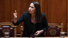 Imagem de Governo agiliza direito à habitação