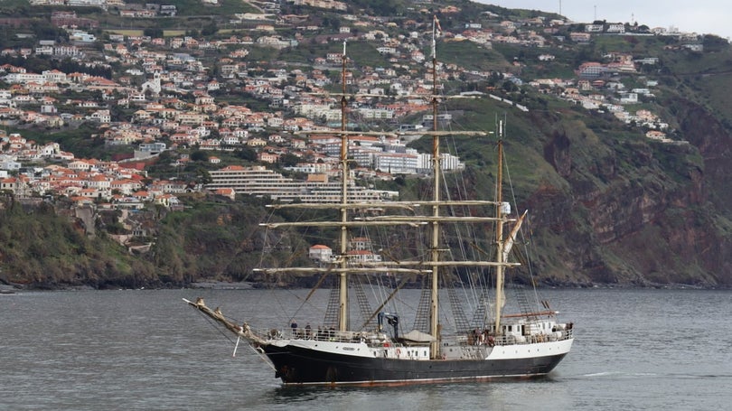 Imagem de Tall ship com 80 anos na Pontinha