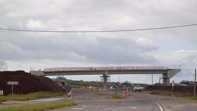 Quatro feridos em acidentes na Via Rápida Angra-Praia