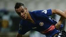Imagem de Avançado argelino Okacha Hamzaoui abandona o Nacional