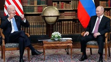 Imagem de Rússia promete «resposta forte» às sanções dos Estados Unidos