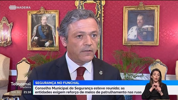 Poltica