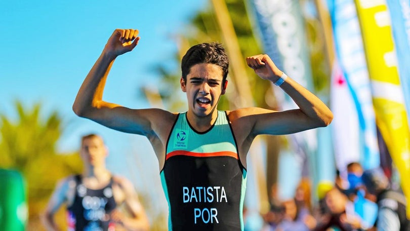 Português campeão europeu de triatlo sprint em juniores