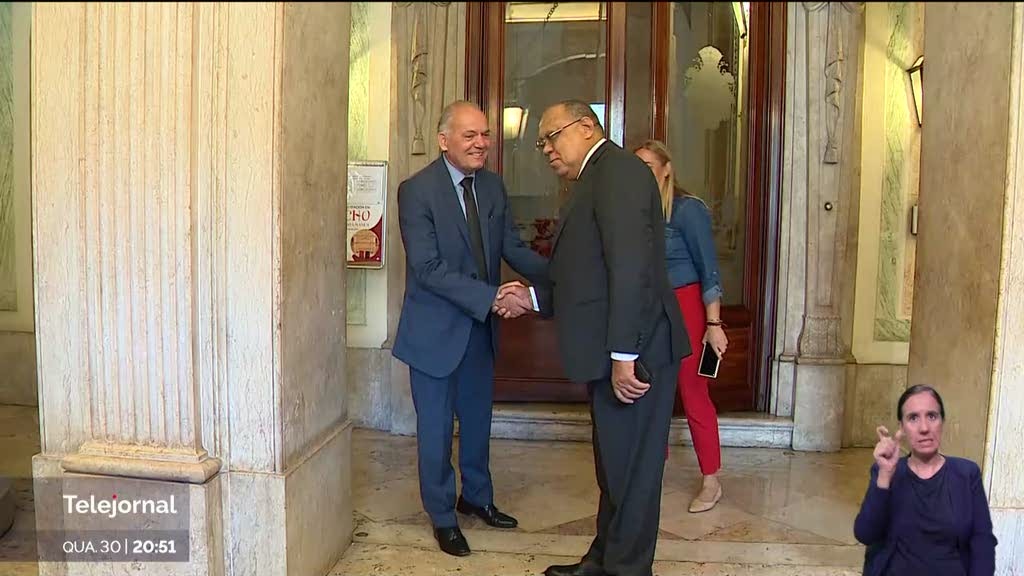 Isabel dos Santos ilude mandado de captura há dois anos