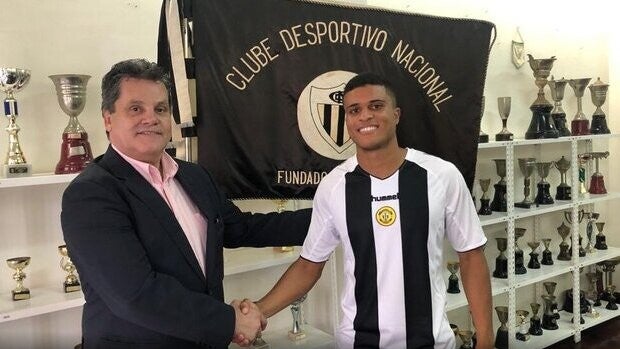Imagem de João Victor rescinde com o Nacional
