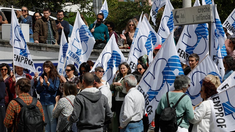 Imagem de Sindicatos apresentam nova queixa na PGR contra Ministério da Educação