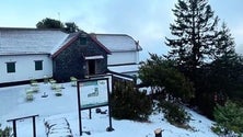 Imagem de Serra coberta de branco