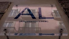 Imagem de Retirar casa do alojamento local implica pagar mais-valia às Finanças