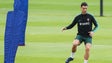 Imagem de Cristiano Ronaldo ausente na parte inicial do treino da Seleção lusa no Porto