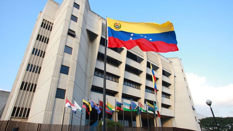 Imagem de STJ venezuelano declara constitucionalidade de novo decreto de exceção e emergência económica