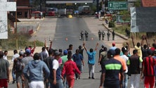 Imagem de Dois mortos e vários feridos junto à fronteira entre Brasil e Venezuela