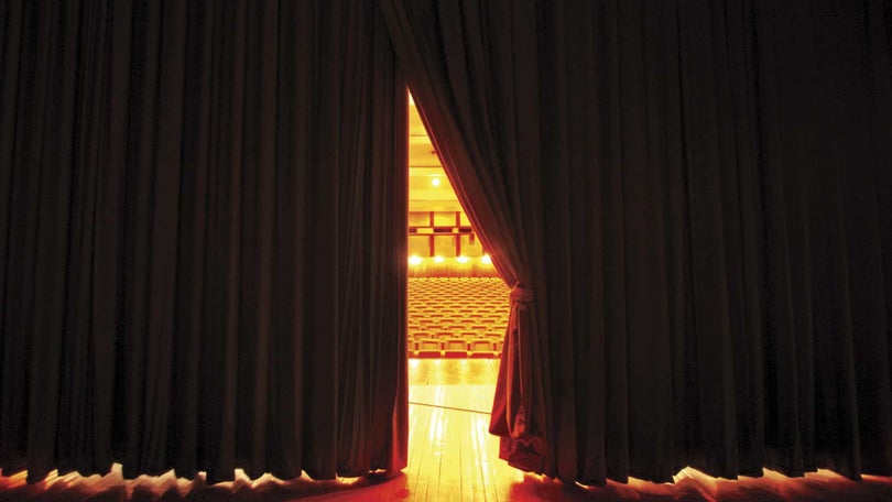 Imagem de Madeira limita eventos culturais a 5 pessoas
