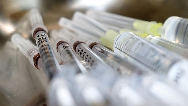 DGS prepara orientações sobre vacinas não aprovadas pela EMA