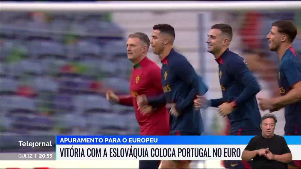 Portugal bate Eslováquia e lidera grupo de apuramento para o