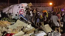 Imagem de Avião da Air India Express parte-se em dois ao aterrar em aeroporto no sul da Índia