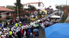 Imagem de Chuva não afasta pessoas da Festa dos Compadres em Santana