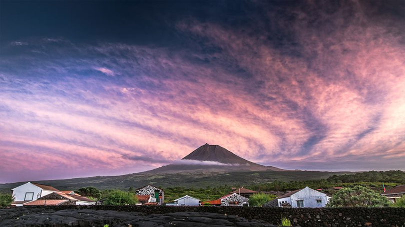 Imagem de International Photography Contest & Other Mountain Themed Artistic Projects Wanted –  Terry Costa
