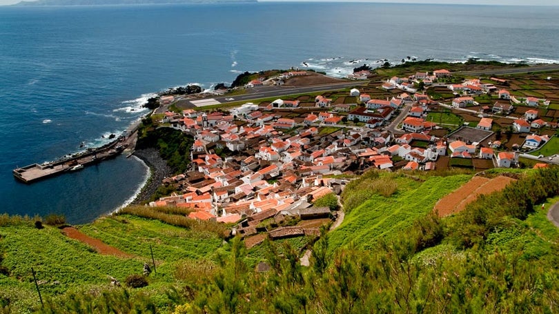 Porto do Corvo encerrado