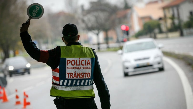 Sinistralidade: 42 acidentes e 6 detidos por conduzir sem carta de condução