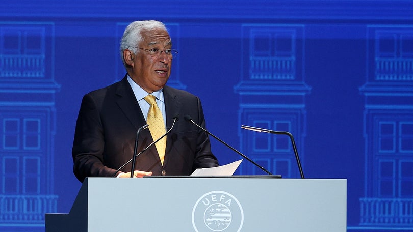 António Costa promove candidatura ao Mundial de 2030 no congresso da UEFA