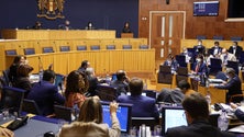 Imagem de Crise política em debate no parlamento (vídeo)