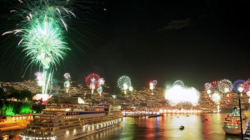 Imagem de Alterações na hora da chegada dos navios devido ao mar alteroso