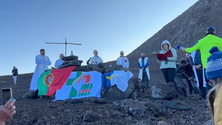 Imagem de Bispo de Angra celebra missa no cimo da montanha do Pico
