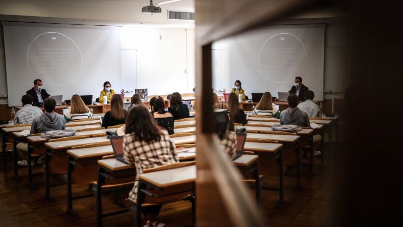 Imagem de Violência no namoro em contexto universitário